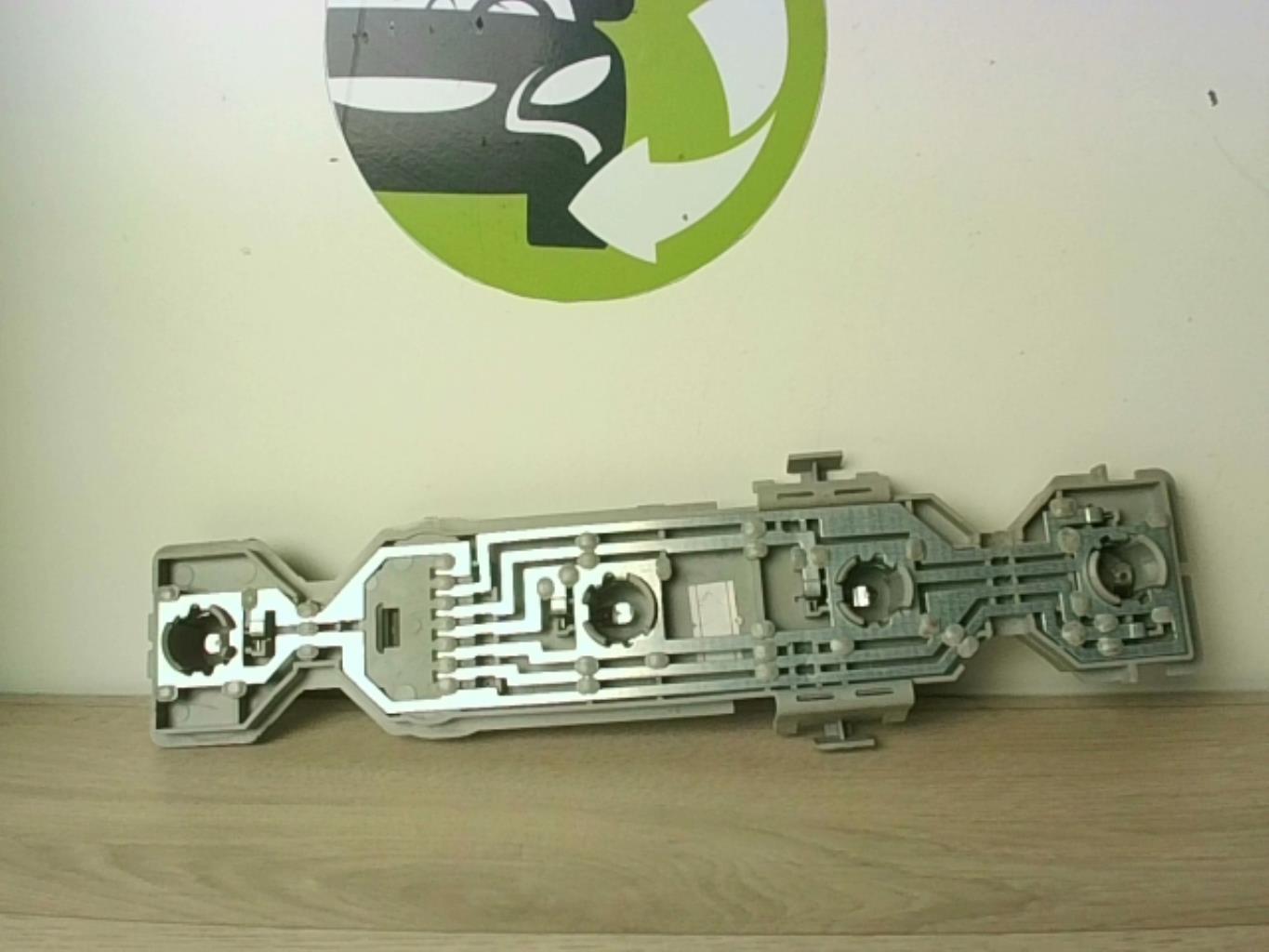 Base portalampade fanale posteriore destro FORD TOURNEO CONNECT 1 PHASE 2 Diésel - 1