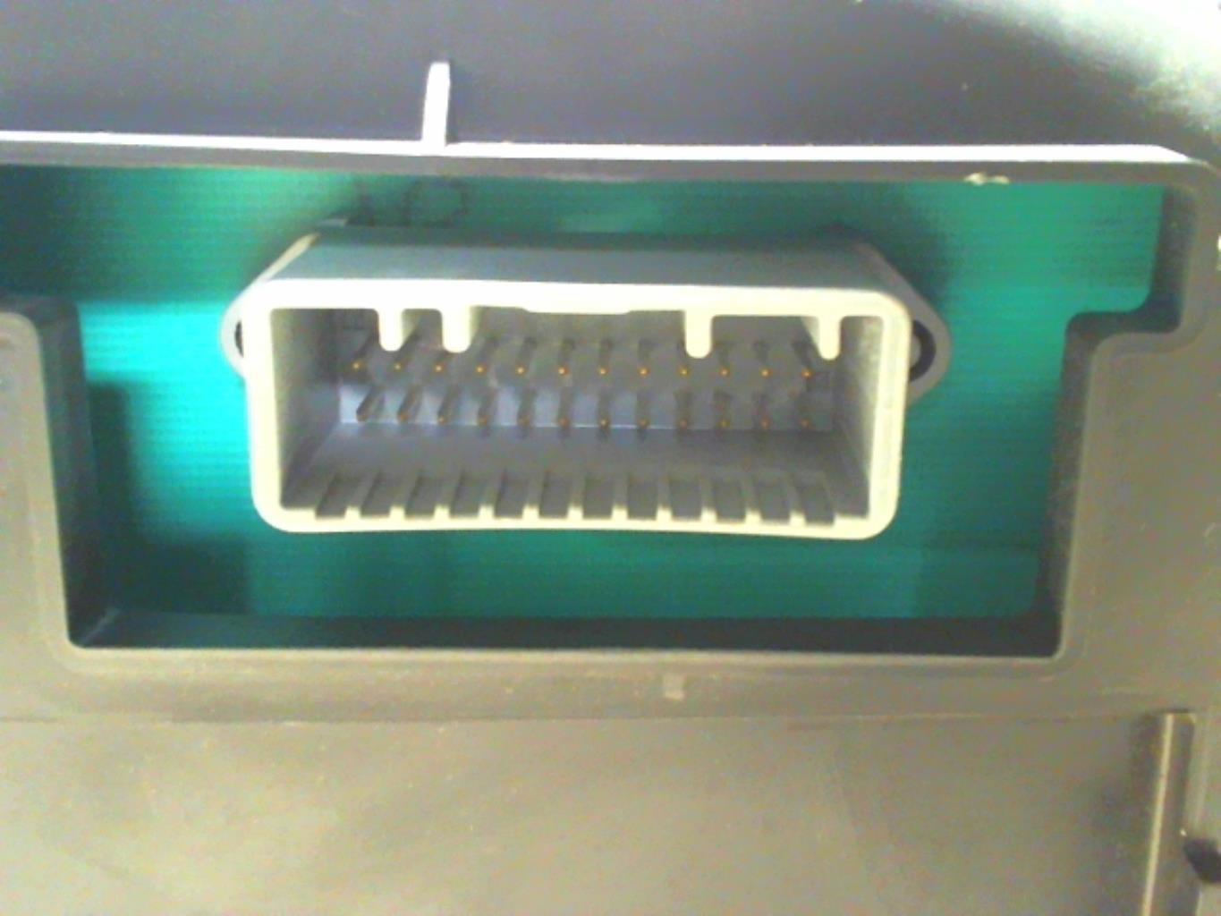 Compteur RENAULT CLIO 3 PHASE 2 Diesel - 1
