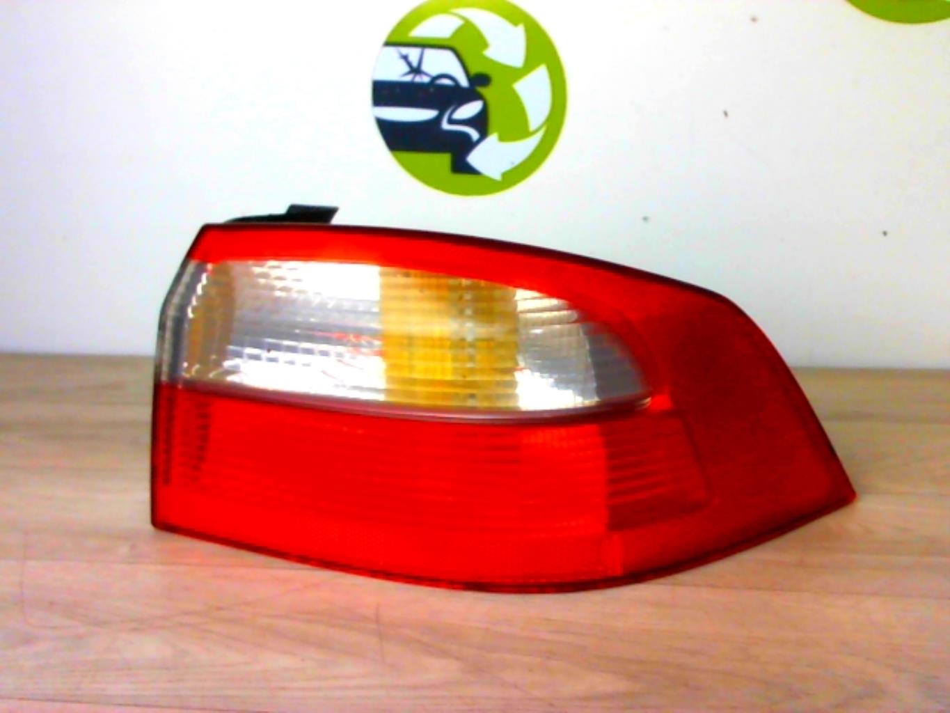 Fanale posteriore principale destro (luci) RENAULT LAGUNA 2 PHASE 1 Diésel - 1