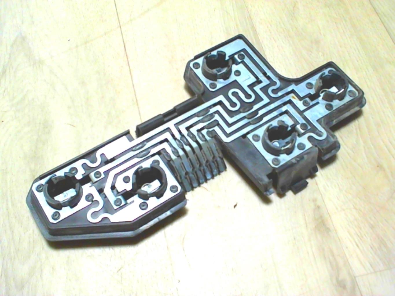 Base portalampade fanale posteriore sinistro OPEL CORSA B PHASE 2 Gasolina - 1