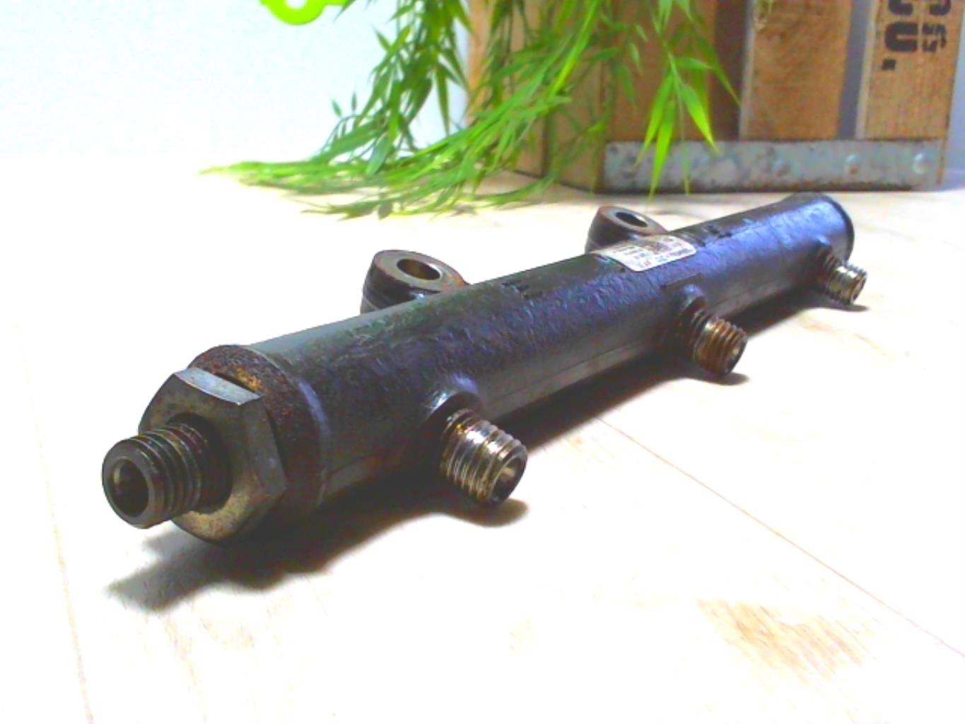 Rampe injection PEUGEOT 407 COUPE Diesel - 1