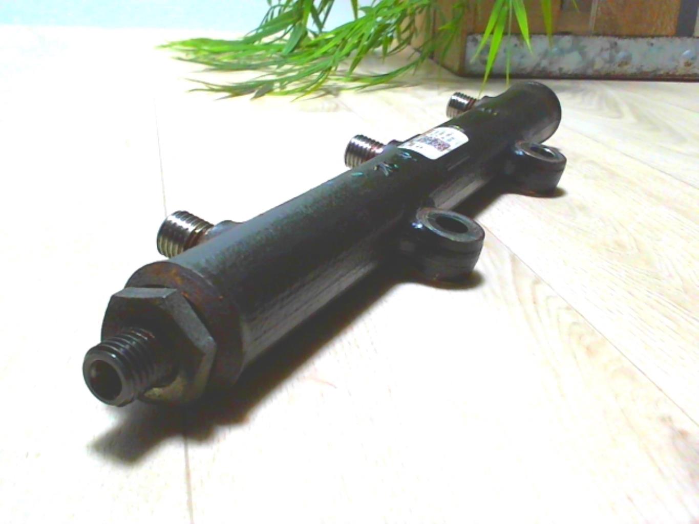 Rampe injection PEUGEOT 407 COUPE Diesel - 1