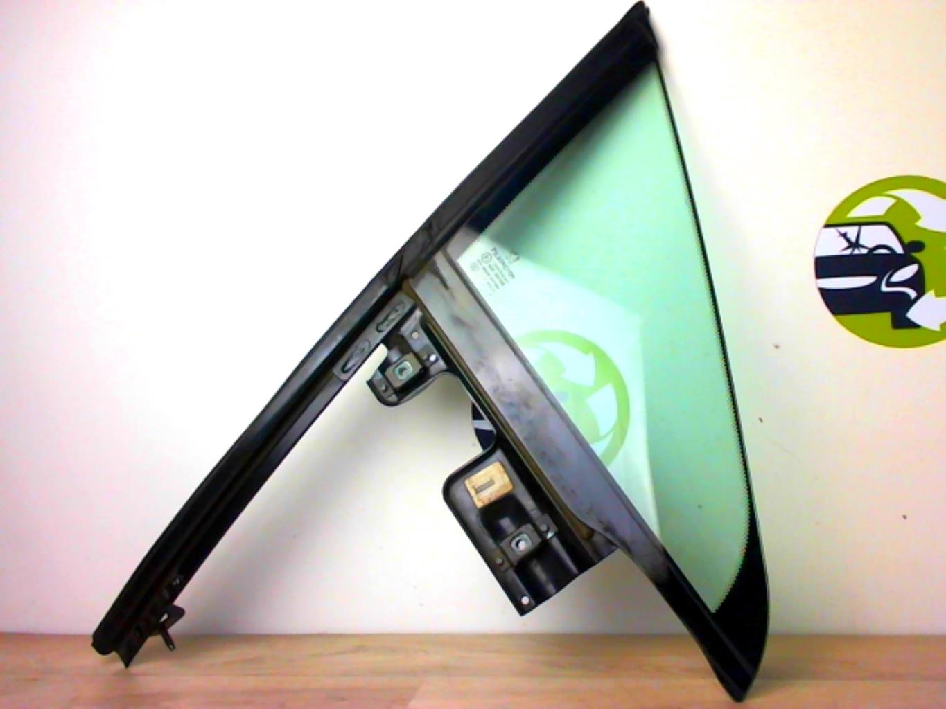 Ventanilla triangular trasera izquierda (puerta) PEUGEOT 207 CABRIOLET Gasolina - 1
