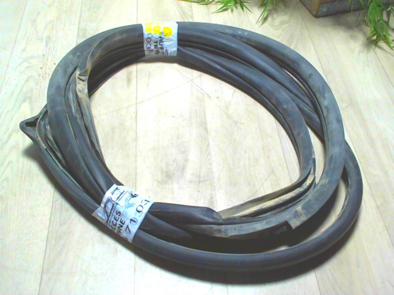 Guarnizione sportello posteriore destro HYUNDAI TUCSON 1 Diésel - 1