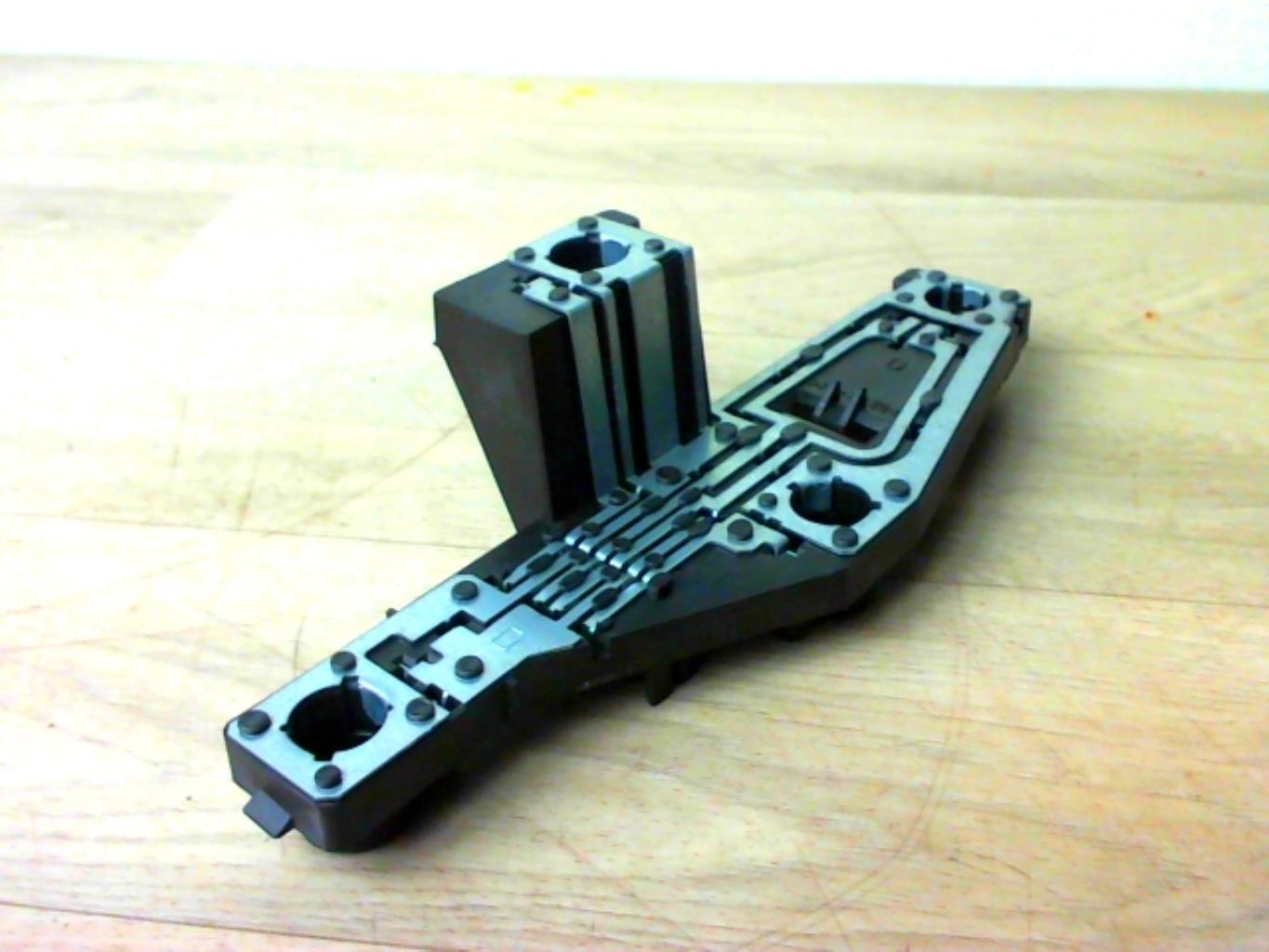 Base portalampade fanale posteriore destro RENAULT LAGUNA 2 PHASE 2 BREAK Diésel - 1