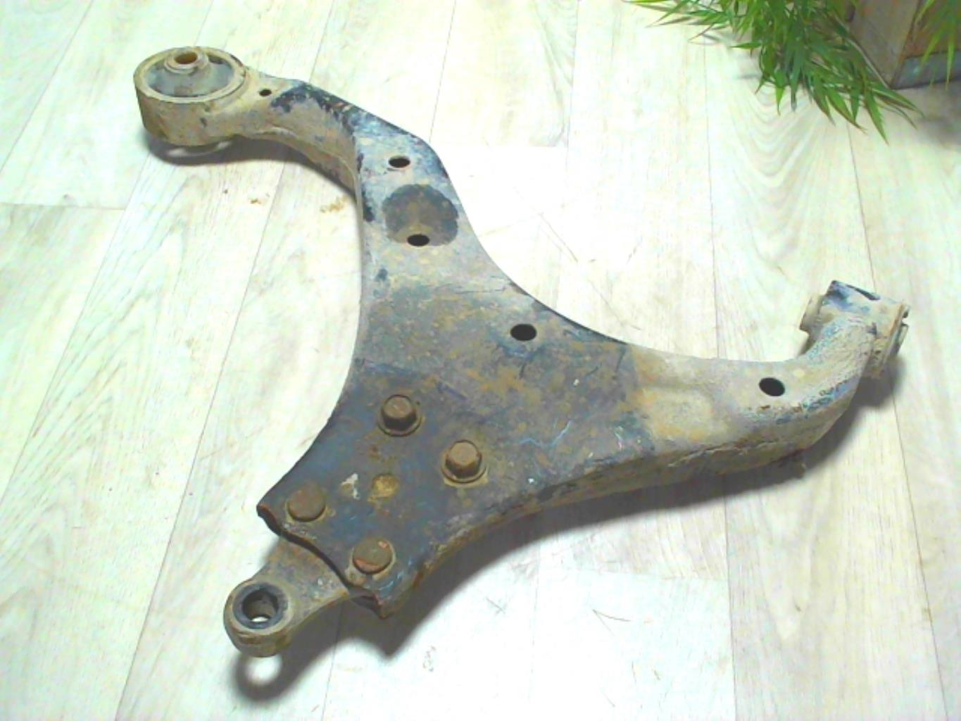 Triangle avant gauche HYUNDAI TUCSON 1 Diesel - 1
