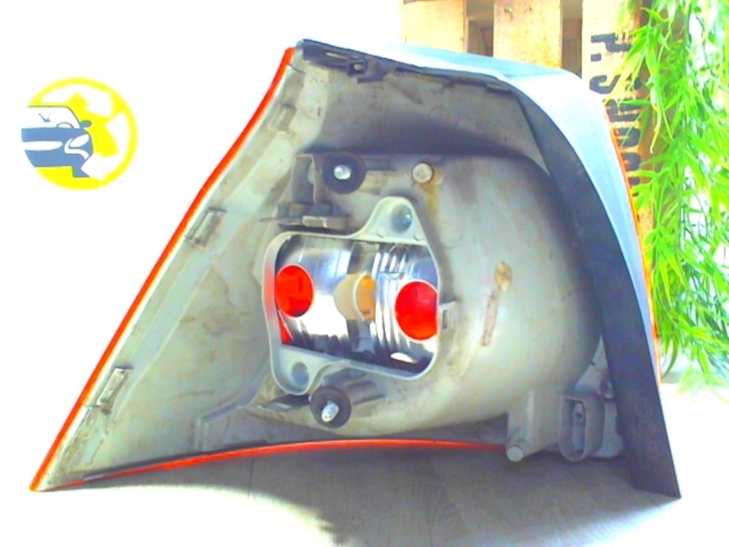 Fanale posteriore principale destro (luci) VOLKSWAGEN GOLF 5  - 1