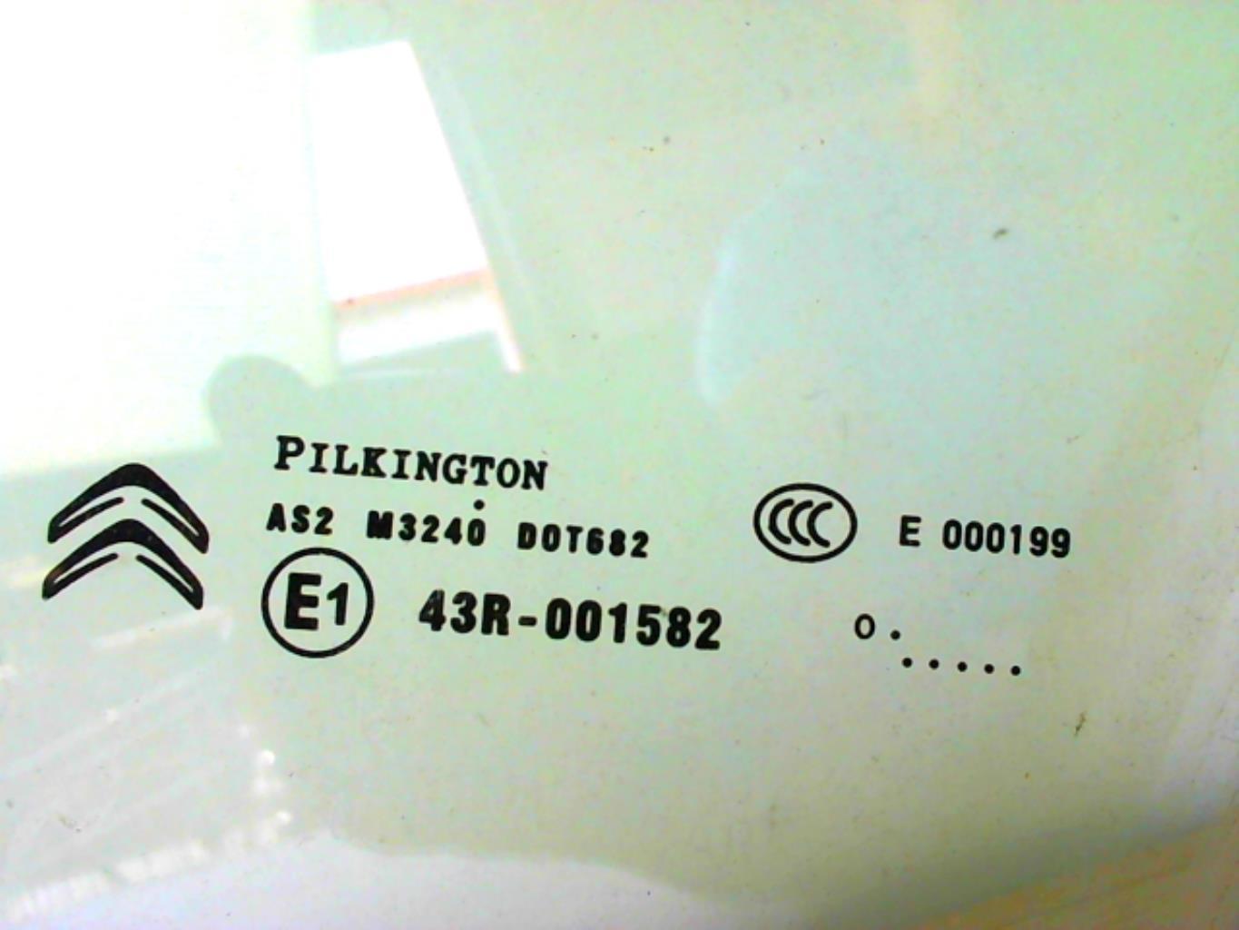Vitre avant gauche CITROEN C4 2 PHASE 1  - 1