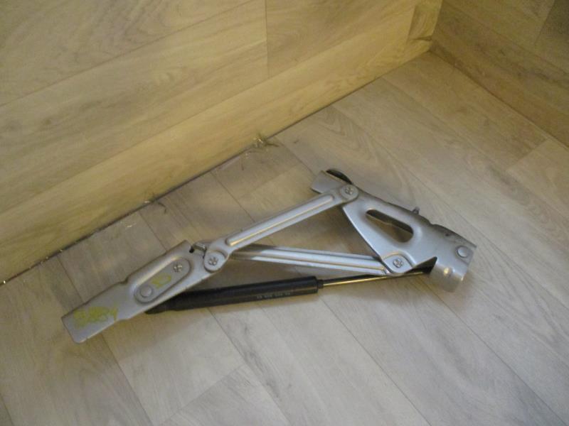 Cerniera portellone posteriore PEUGEOT 407 PHASE 1 Diésel - 1