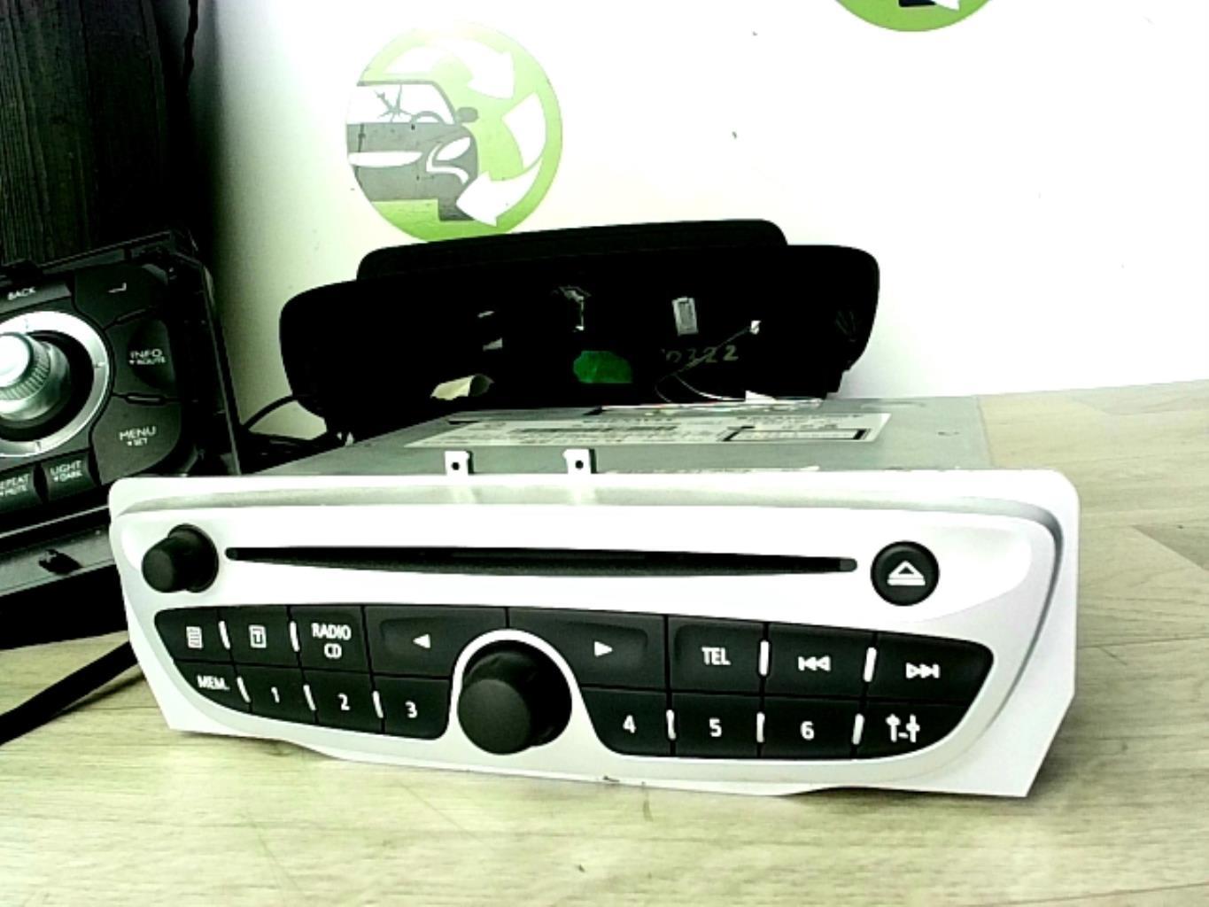 Autoradio originale RENAULT MEGANE 3 PHASE 1 Diésel - 1