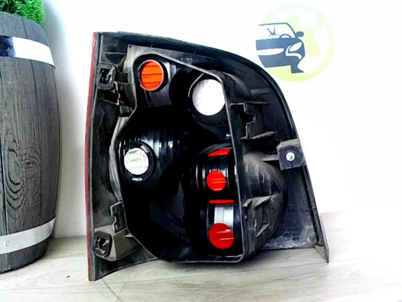 Fanale posteriore principale destro (luci) VOLKSWAGEN POLO 4 PHASE 1 Gasolina - 1