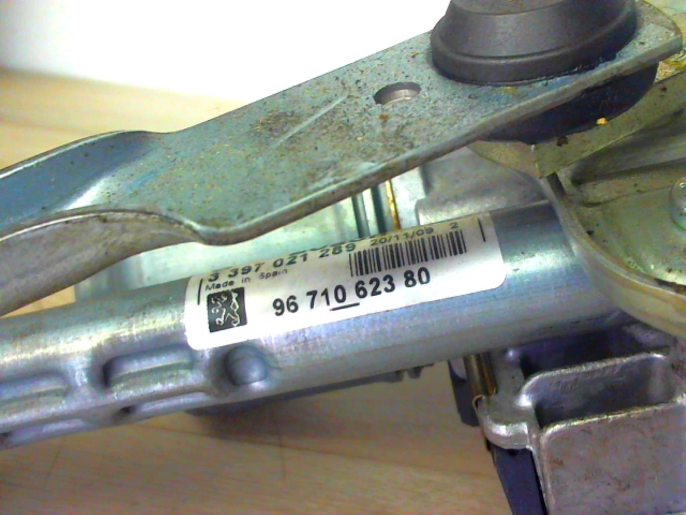 Motore tergicristallo anteriore destro PEUGEOT 5008 1 PHASE 1 Diésel - 1