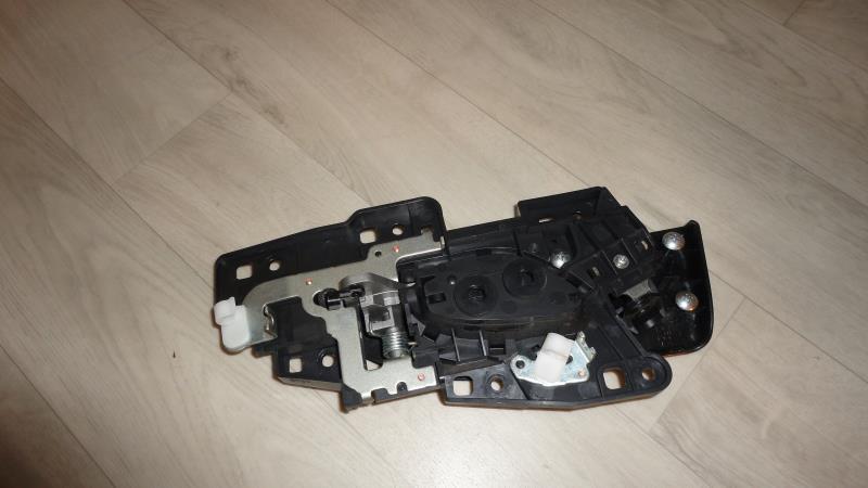 Maniglia interna posteriore sinistra HONDA CIVIC 8 PHASE 1 Diésel - 1