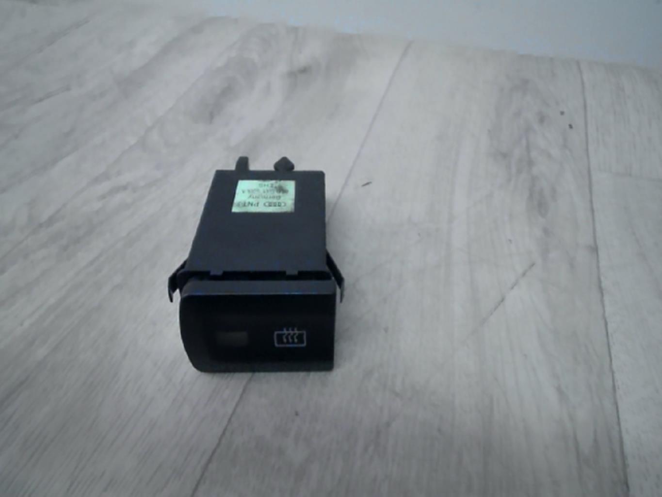 Bouton/Interrupteur AUDI A3 1 PHASE 1 Diesel - 1