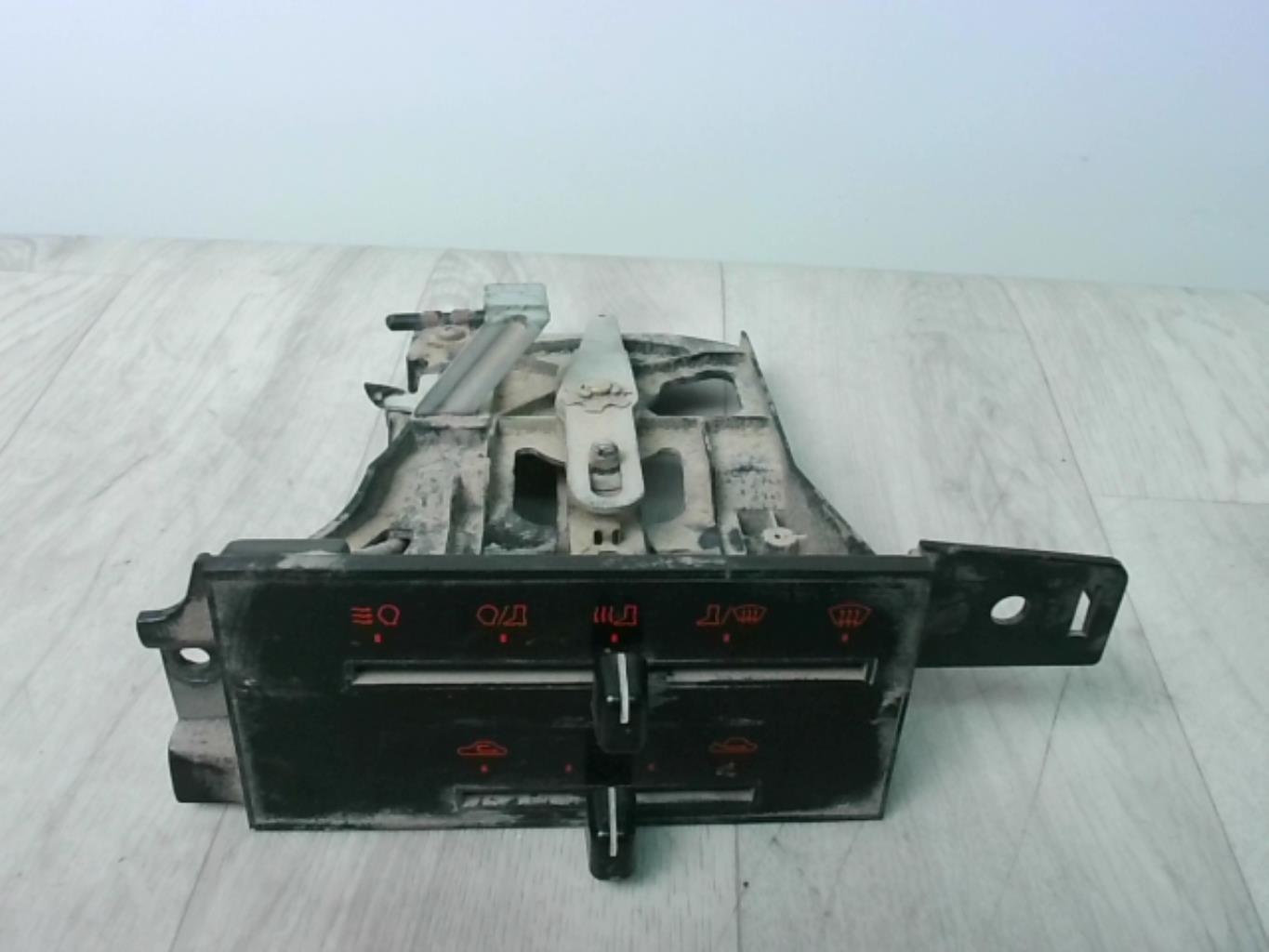 Comandi riscaldamento MAZDA B2200 Diésel - 1