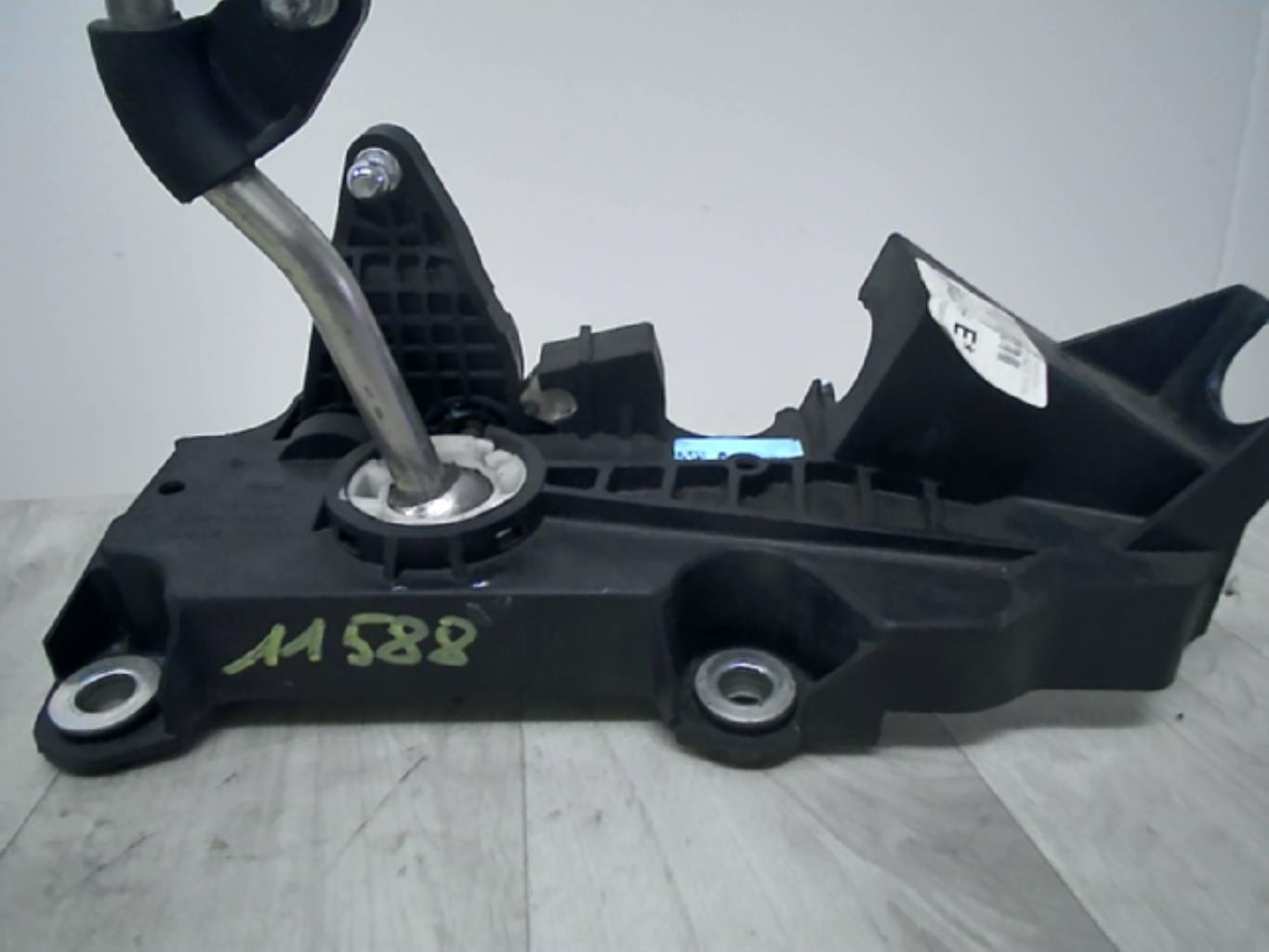 Levier de vitesses FORD FOCUS 2 PHASE 1 Diesel - 1