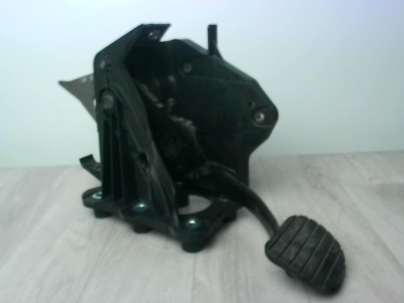Pedale de frein RENAULT LAGUNA 3 PHASE 1 Diesel - 1