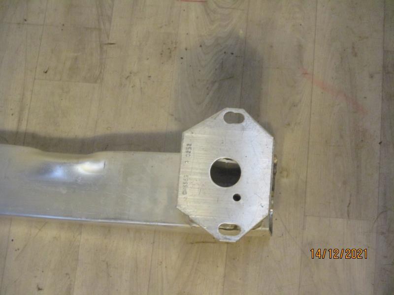 Traversa rinforzo paraurti posteriore BMW X1  - 1