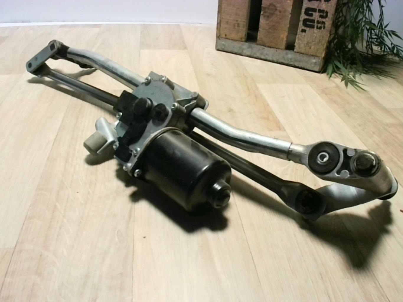 Motore tergicristallo anteriore BMW SERIE 1 E87 PHASE 1 Diésel - 1