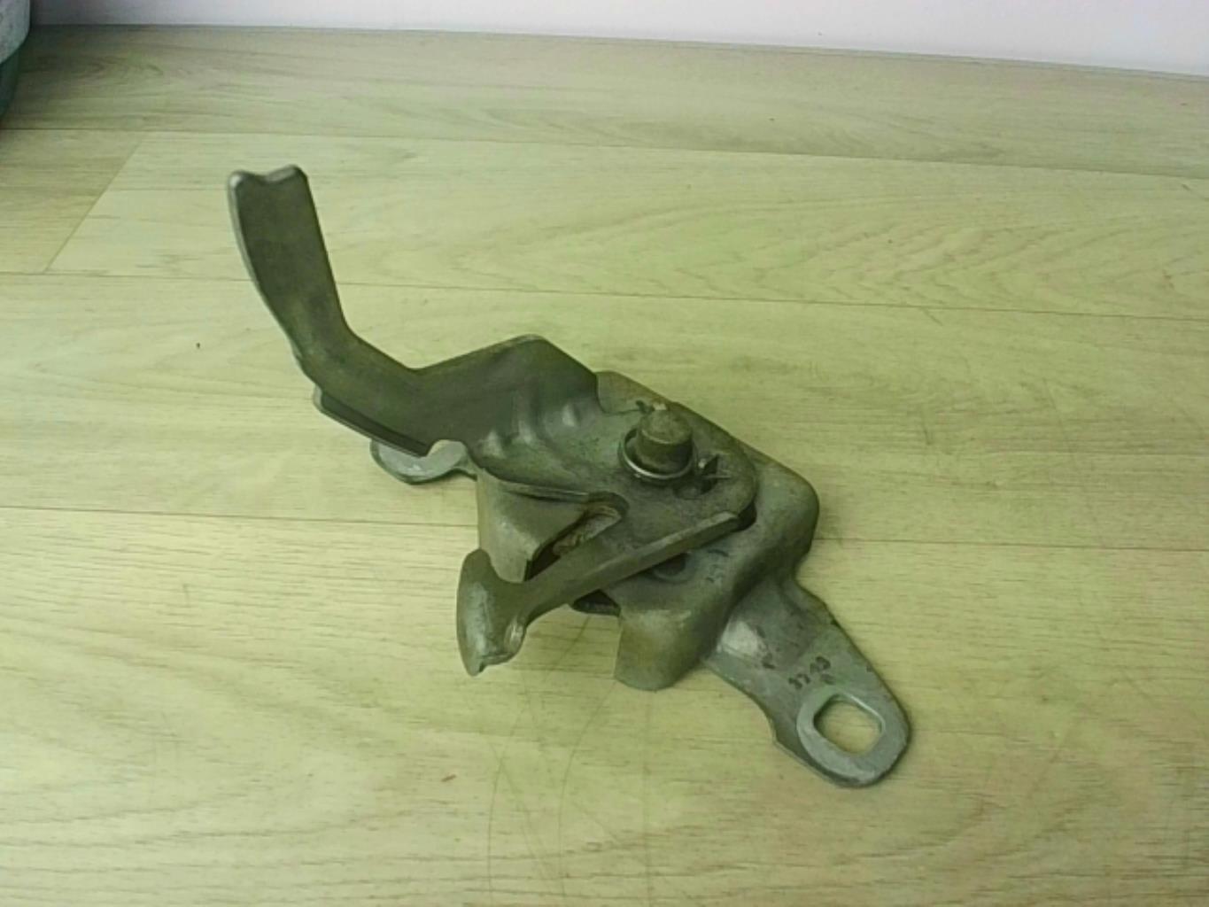 Serrure de capot DACIA DUSTER 1 PHASE 1 Diesel - 1