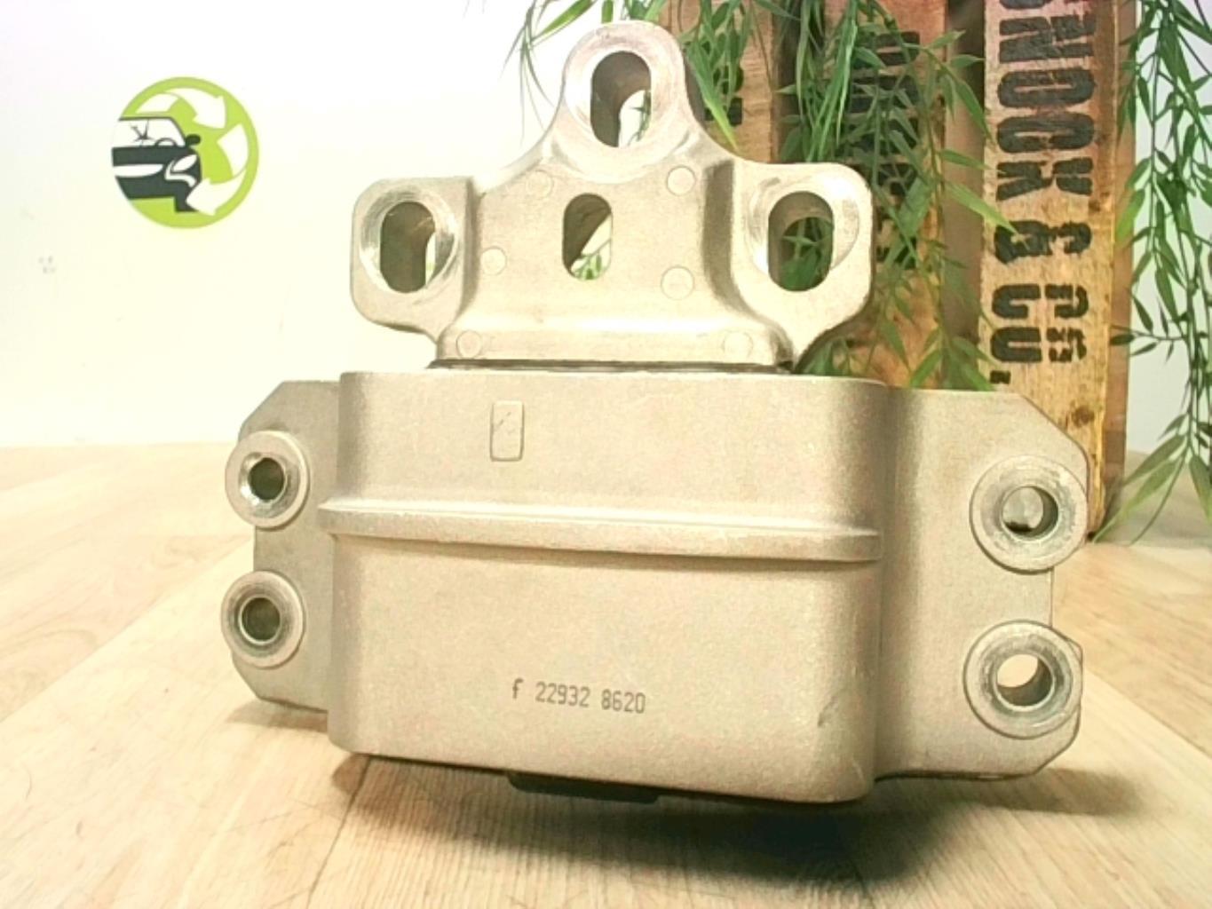 Support moteur VOLKSWAGEN GOLF 5 Diesel - 1