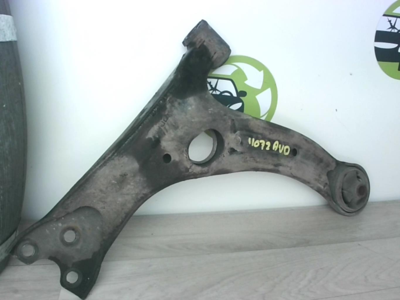 Triangolo anteriore destro TOYOTA AVENSIS 2 PHASE 1 Diésel - 1