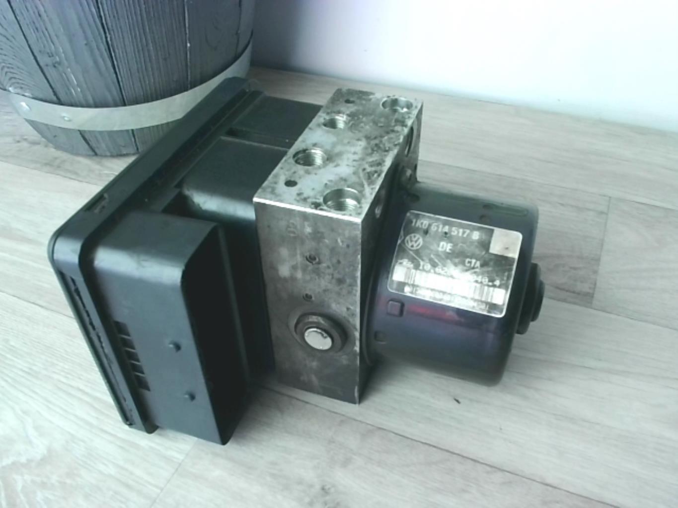 Bloc ABS (freins anti-blocage) AUDI A3 2 PHASE 1 Diesel - 1