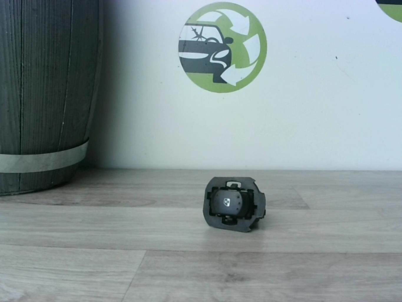 Bouton/Interrupteur RENAULT LAGUNA 2 PHASE 1 Diesel - 1