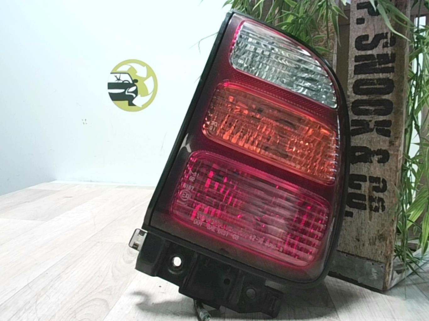 Fanale posteriore principale destro (luci) TOYOTA RAV4 1 PHASE 2 Gasolina - 1