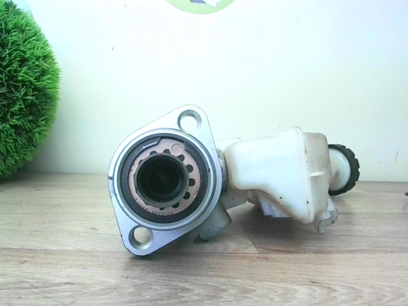 Cilindro maestro (freno) RENAULT CLIO 3 PHASE 1 Gasolina - 1