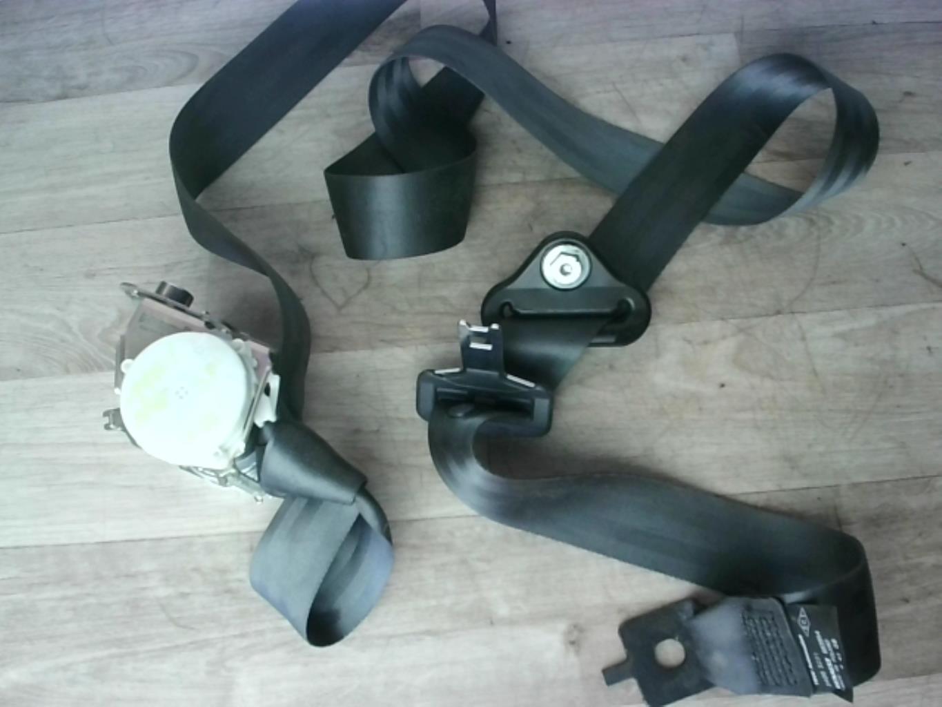 Cintura di sicurezza posteriore sinistra RENAULT CLIO 3 PHASE 1 Gasolina - 1