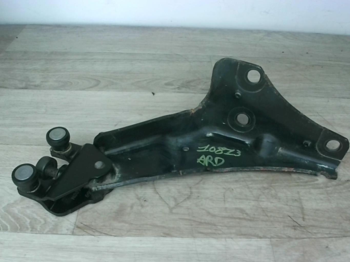 Cerniera portiera posteriore destra PEUGEOT PARTNER 2 PHASE 1 Diésel - 1