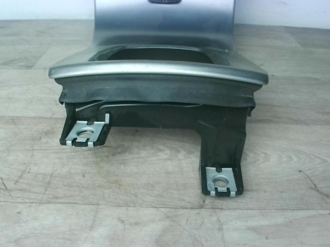 Console central (interieur plastique) VOLVO S 40 2 PHASE 1 Essence - 1
