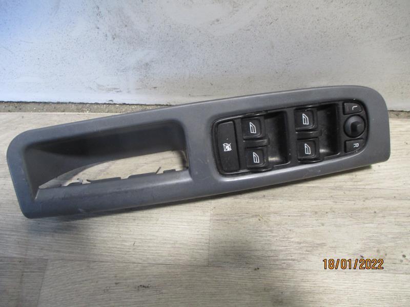 Bouton/Interrupteur VOLVO V 50 PHASE 2 BREAK Diesel - 1