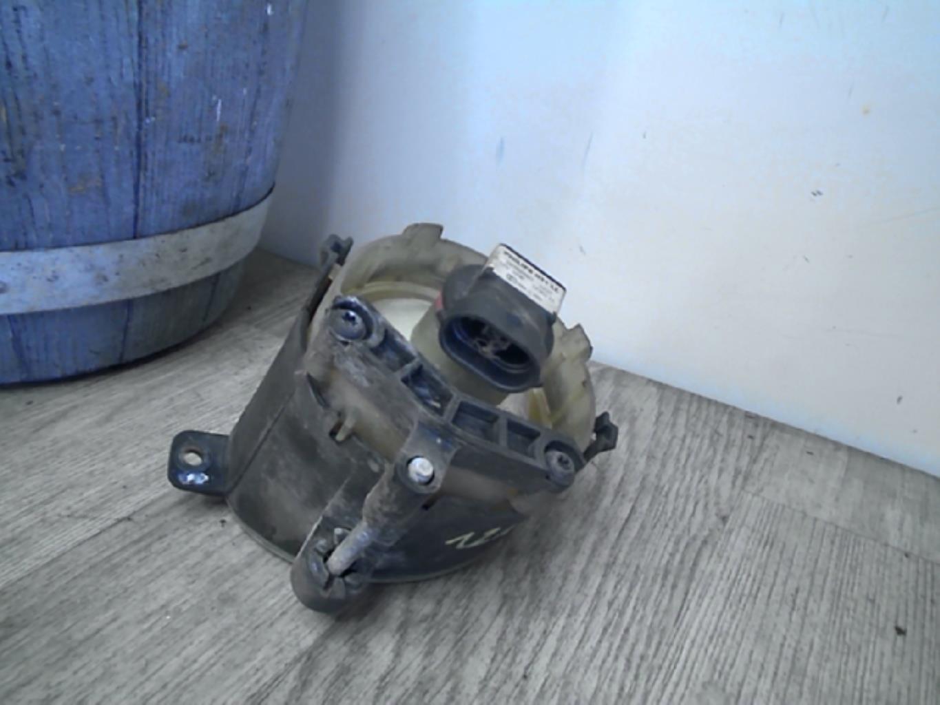 Fendinebbia sinistro (luce) FORD MONDEO 2 BREAK Diésel - 1