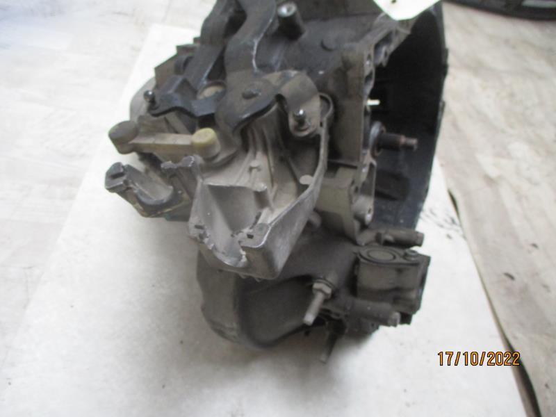Scatola cambio PEUGEOT 407 PHASE 1 BREAK Diésel - 1