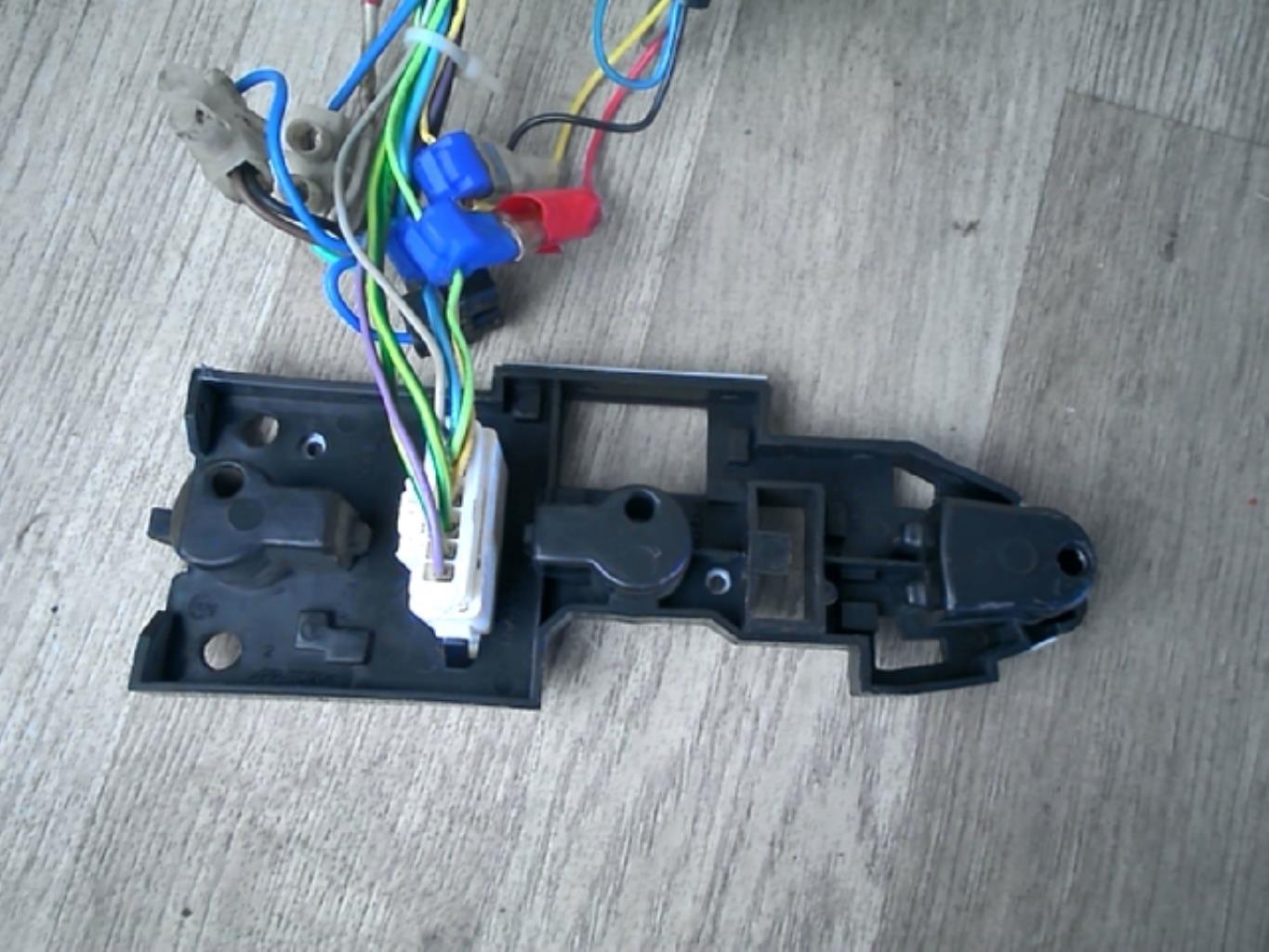 Base portalampade fanale posteriore sinistro CITROEN C5 1 PHASE 2 Diésel - 1