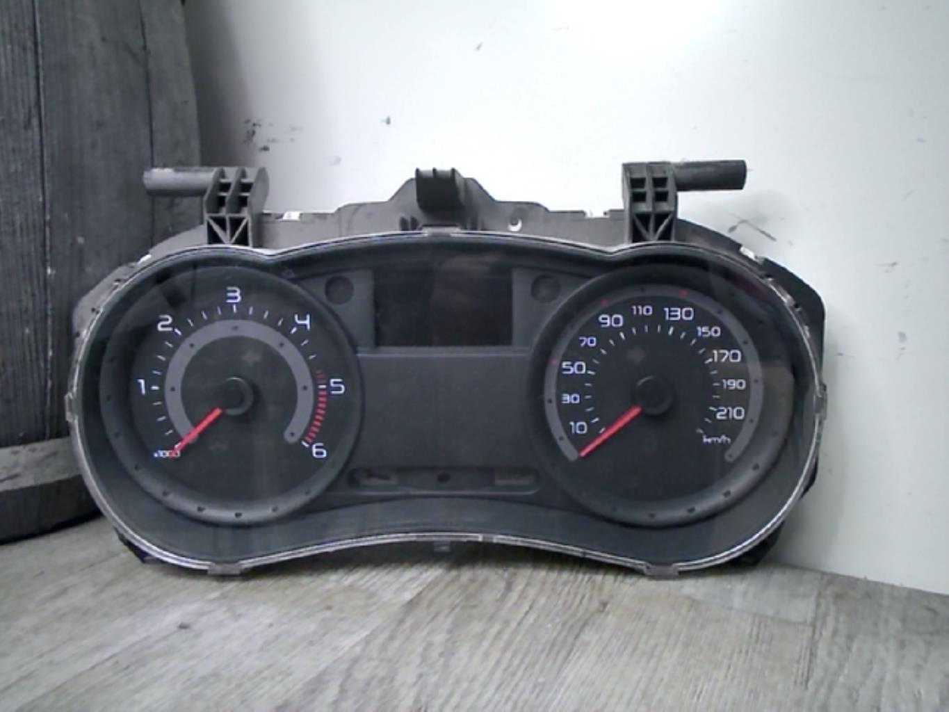 Tachimetro RENAULT CLIO 3 PHASE 1 Diésel - 1