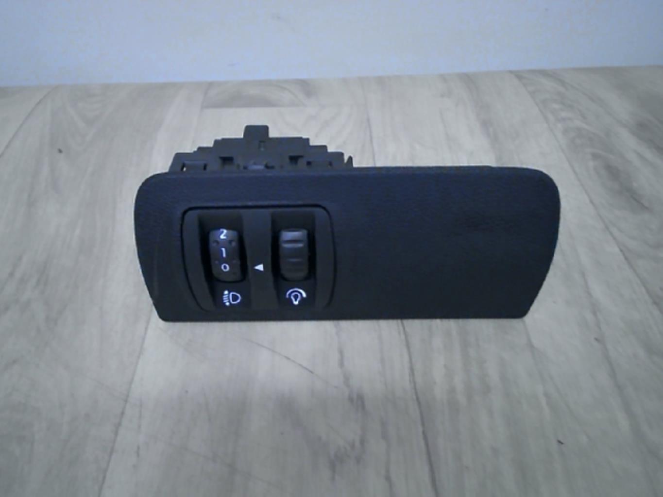 Commande de reglage hauteur de phare RENAULT SCENIC 3 PHASE 1 Diesel - 1