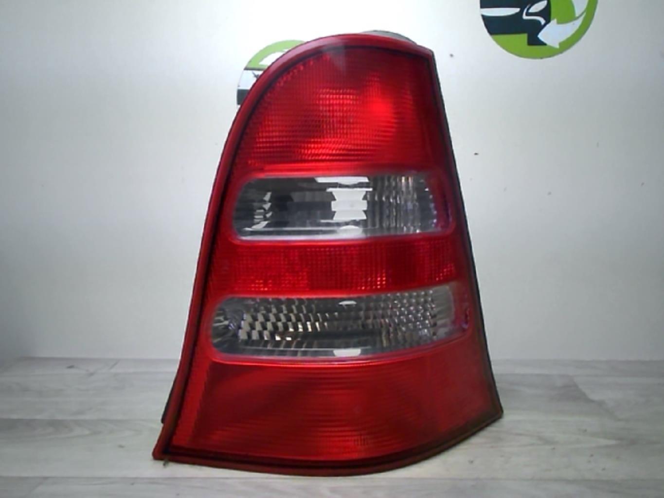 Fanale posteriore principale destro (luci) MERCEDES CLASSE A 168 PHASE 2 Diésel - 1