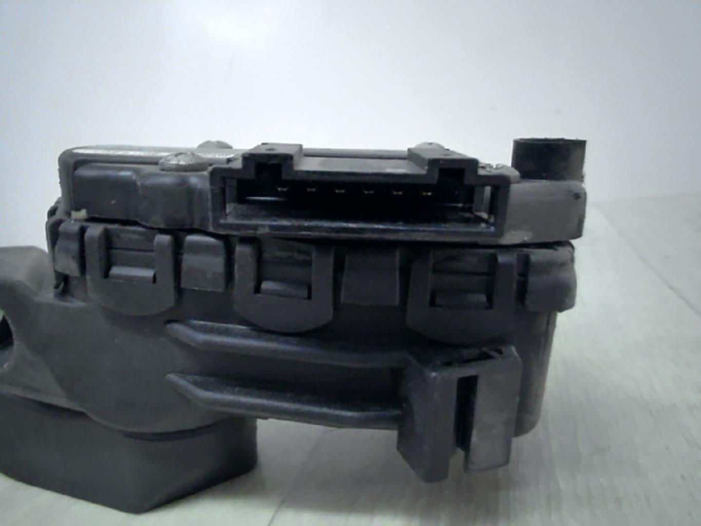 Pedale de frein AUDI A4 2 AVANT PHASE 2 BREAK Diesel - 1