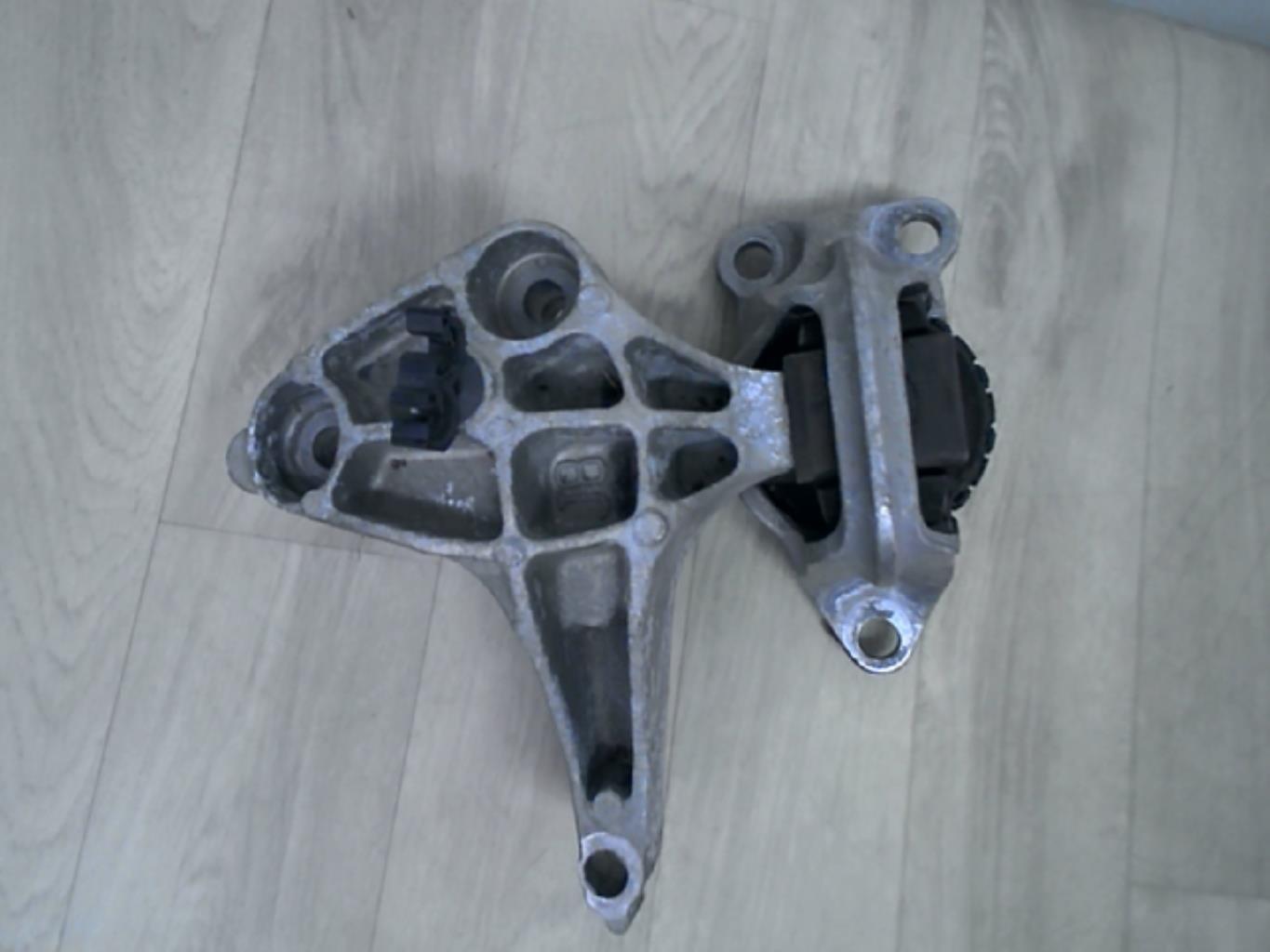 Support moteur droit RENAULT SCENIC 3 PHASE 1 Diesel - 1