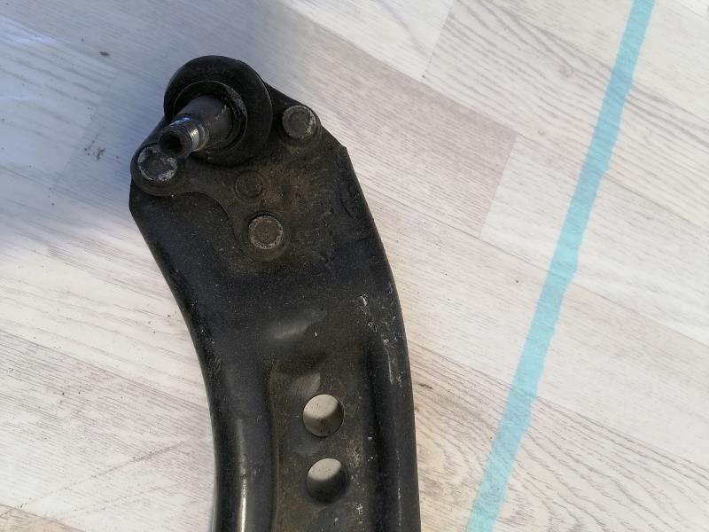 Triangolo anteriore sinistro VOLKSWAGEN PASSAT 5 Diésel - 1