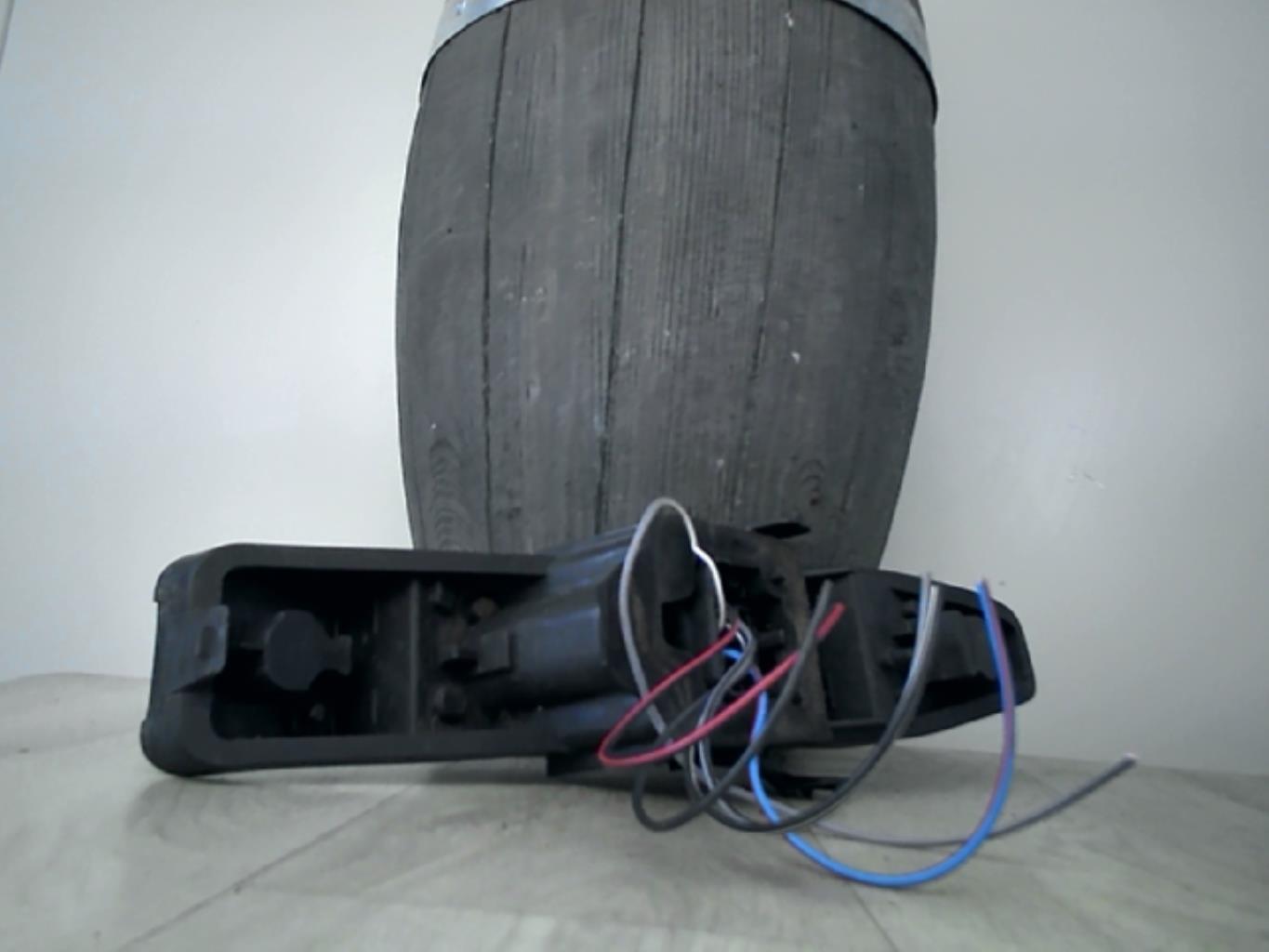 Base portalampade fanale posteriore sinistro RENAULT SCENIC 2 PHASE 1 Diésel - 1