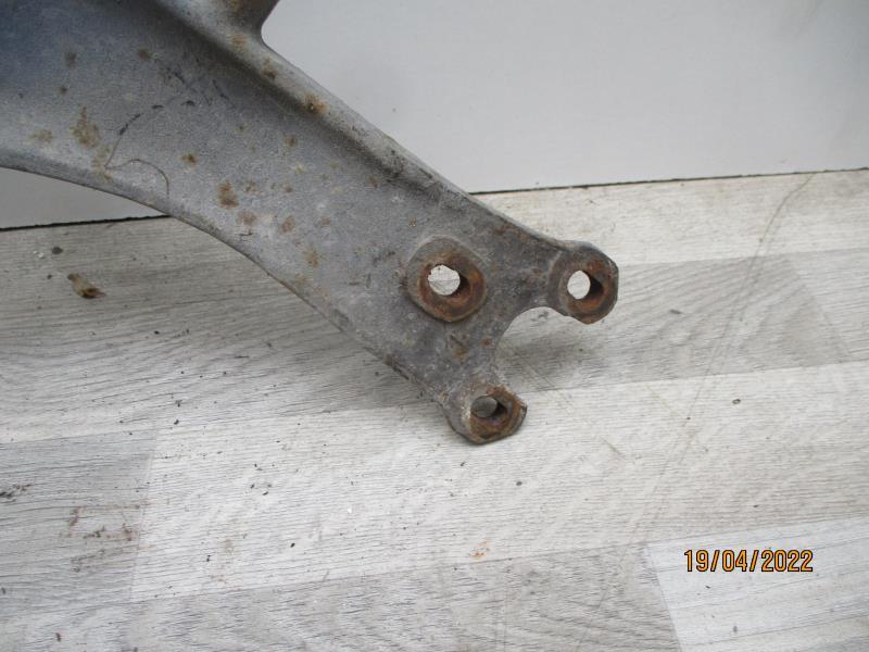 Triangolo anteriore sinistro VOLKSWAGEN POLO 3 PHASE 1 Gasolina - 1