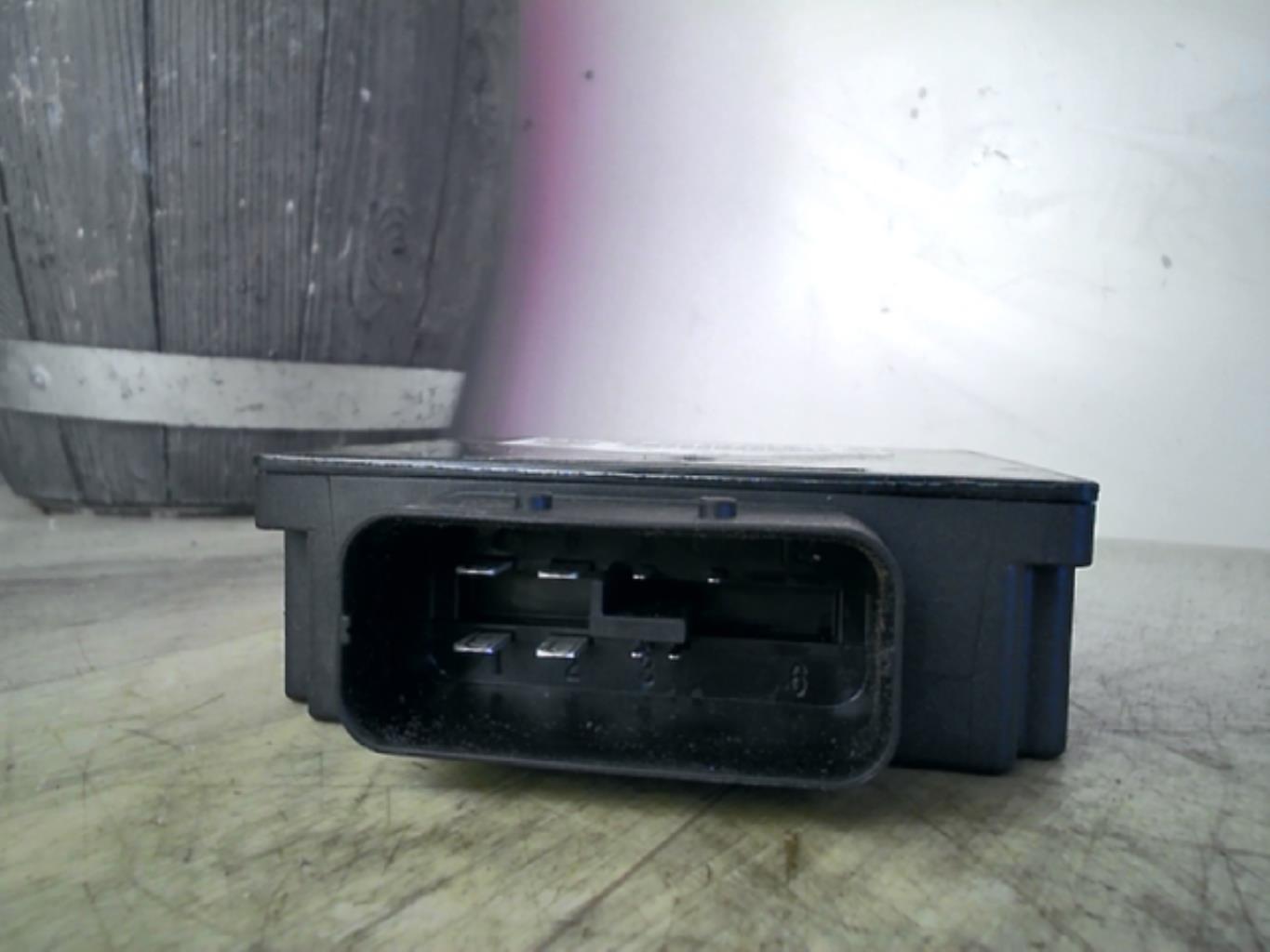 Stabilizzatore modulo di tensione VOLKSWAGEN CADDY 4 Diésel - 1