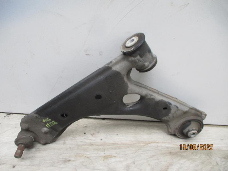 Triangle avant gauche OPEL CORSA D  - 1