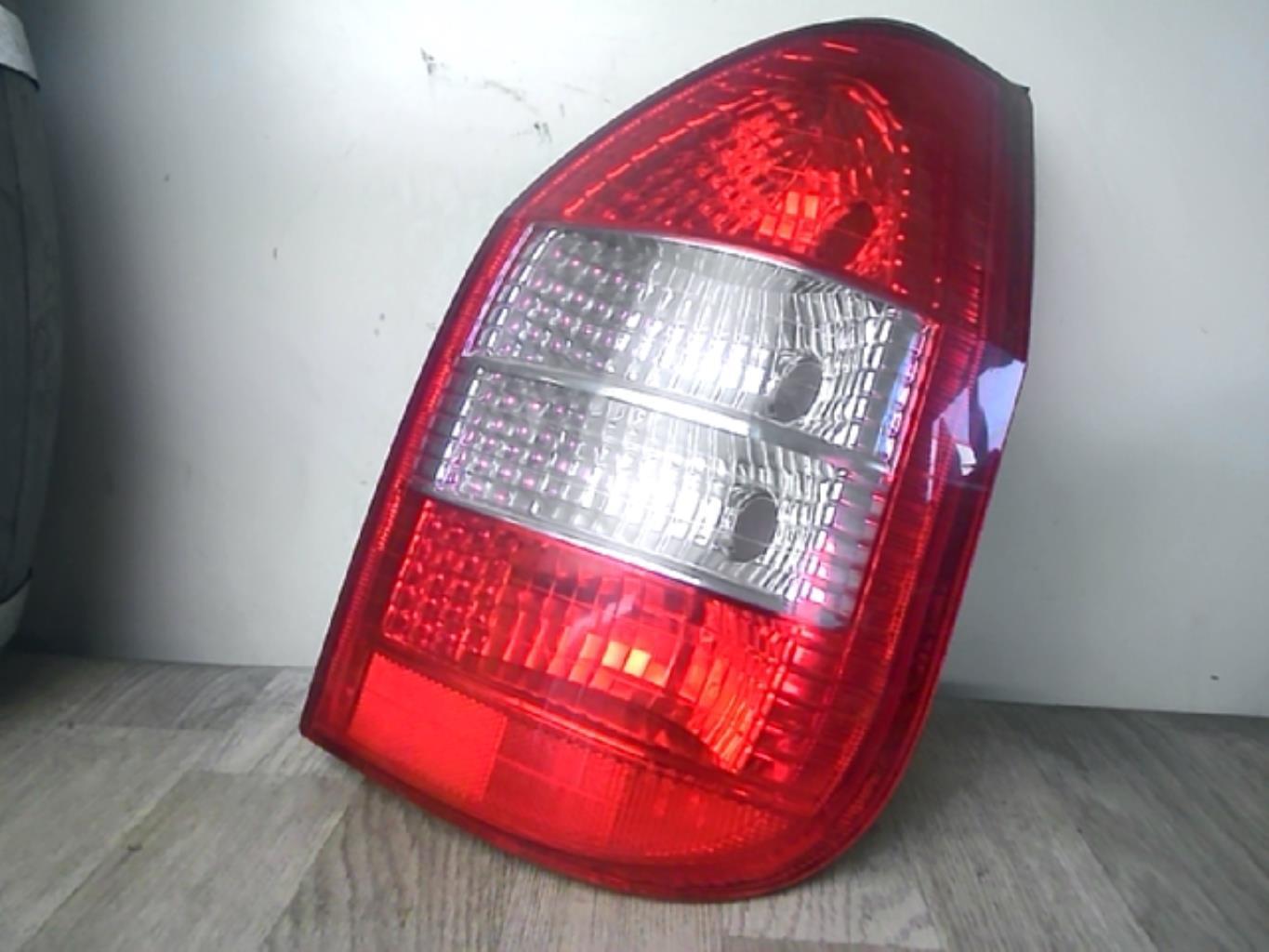 Fanale posteriore principale destro (luci) OPEL ZAFIRA Diésel - 1