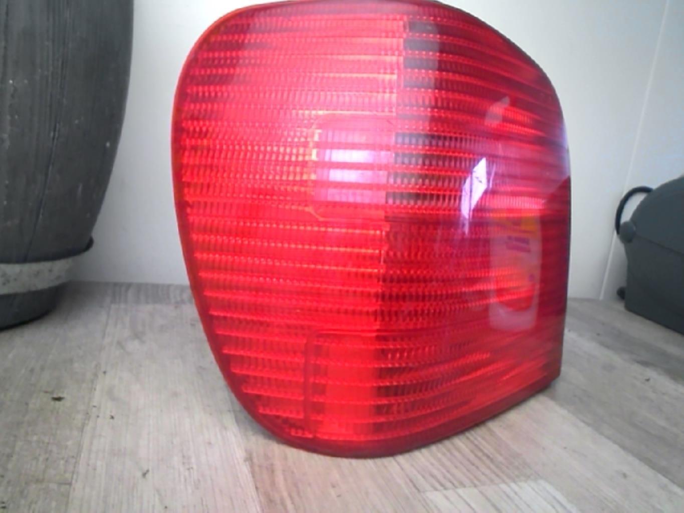 Fanale posteriore principale sinistro (luci) VOLKSWAGEN POLO 3 PHASE 2 Gasolina - 1