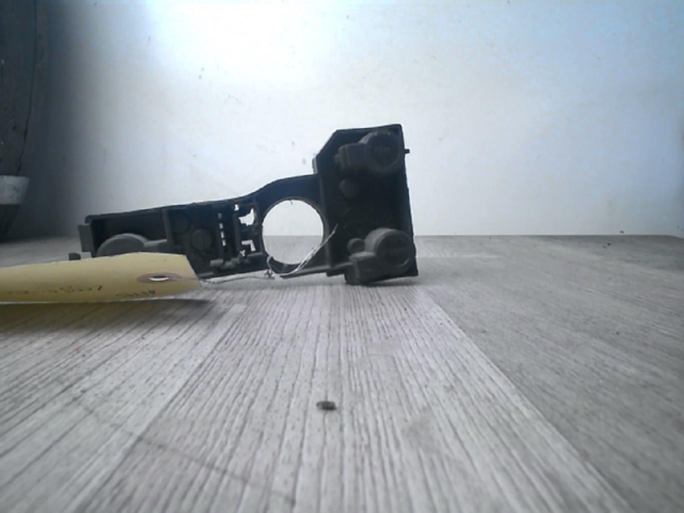 Base portalampade fanale posteriore destro RENAULT LAGUNA 1  - 1